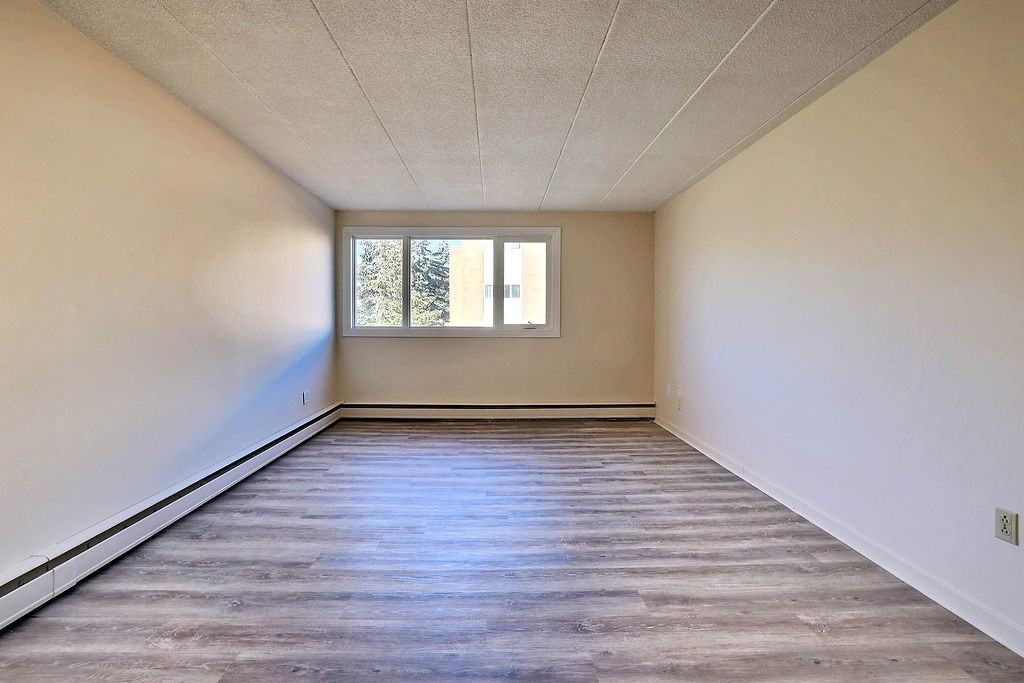 47 Angus Rd - Photo 5 of 18