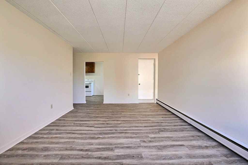 47 Angus Rd - Photo 6 of 18