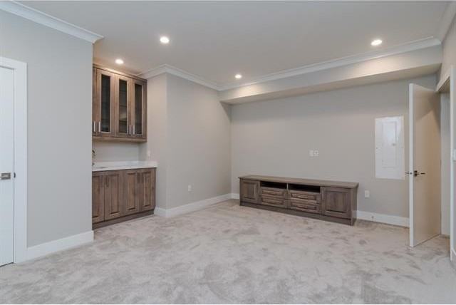 6920 205 St - Photo 4 of 6