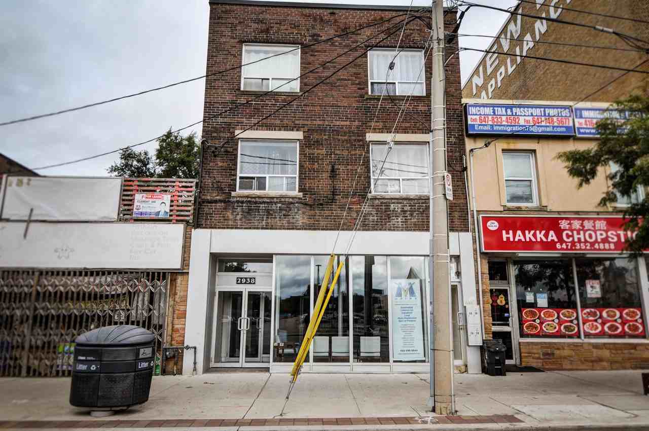 Danforth & Victoria Park Apartments - Photo 7 of 11