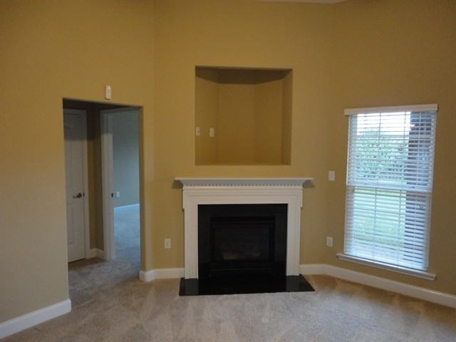 439 W Rustling Leaves Ln - Photo 3 of 11