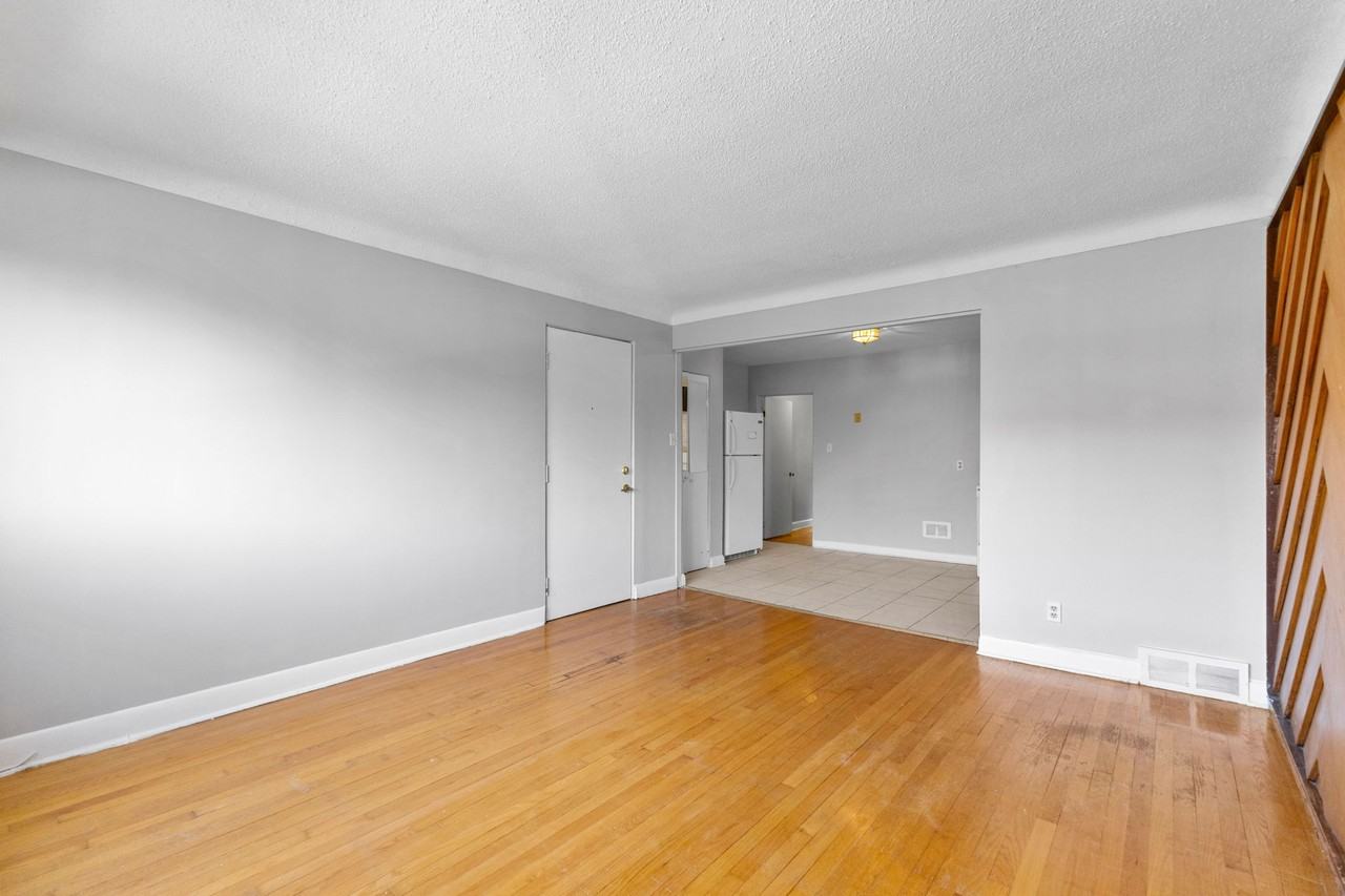 1166 Rockingham - Photo 5 of 19