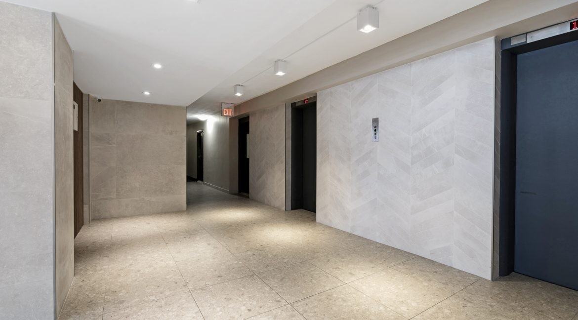 3875 Sheppard Ave East - Photo 6 of 26