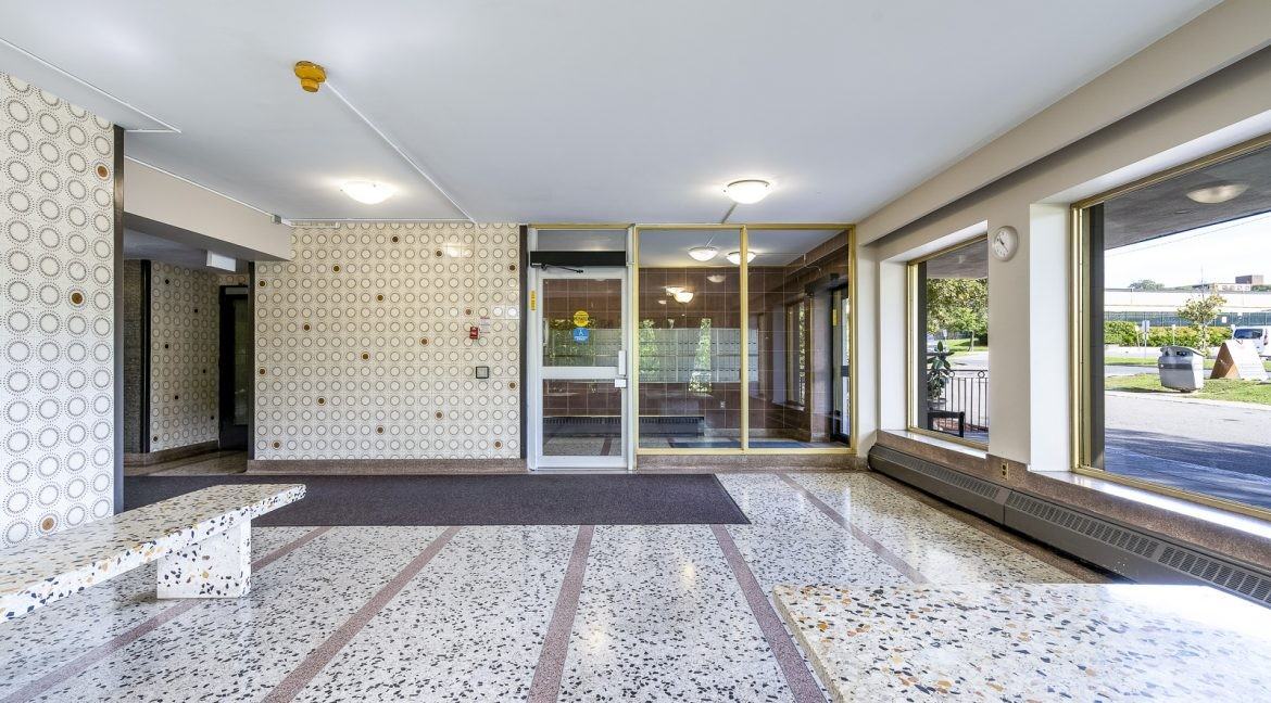 150 Culford Rd - Photo 7 of 28