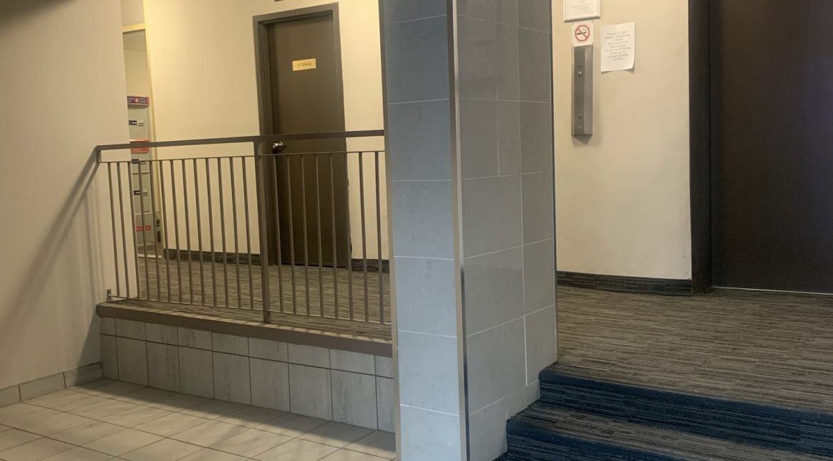 898 Jane Street - Photo 5 of 21