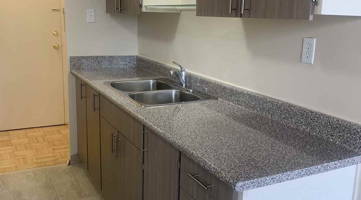 898 Jane Street - Photo 7 of 21