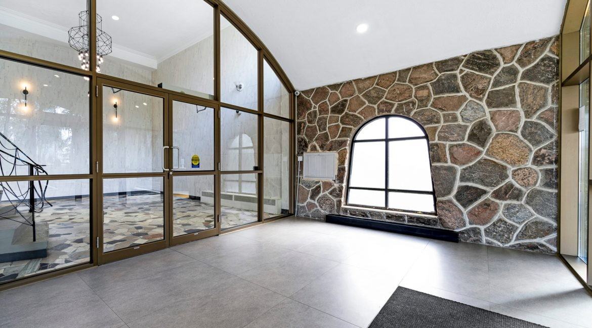 30 Speers Rd - Photo 7 of 34