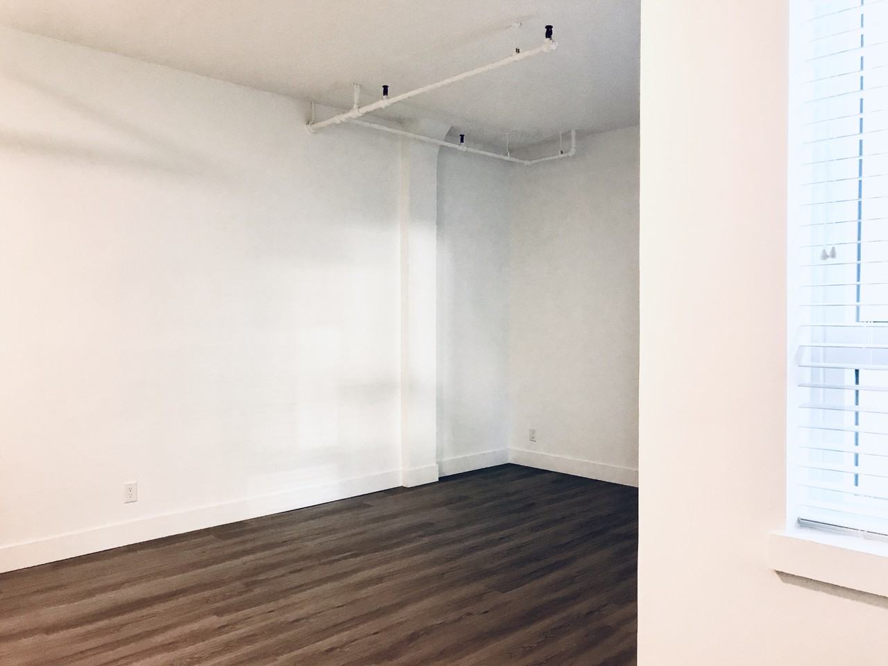 Waldorf Studios - Photo 7 of 46