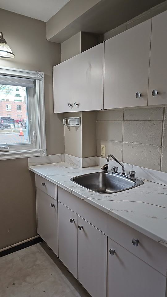 Leung Apartments - Photo 6 of 20