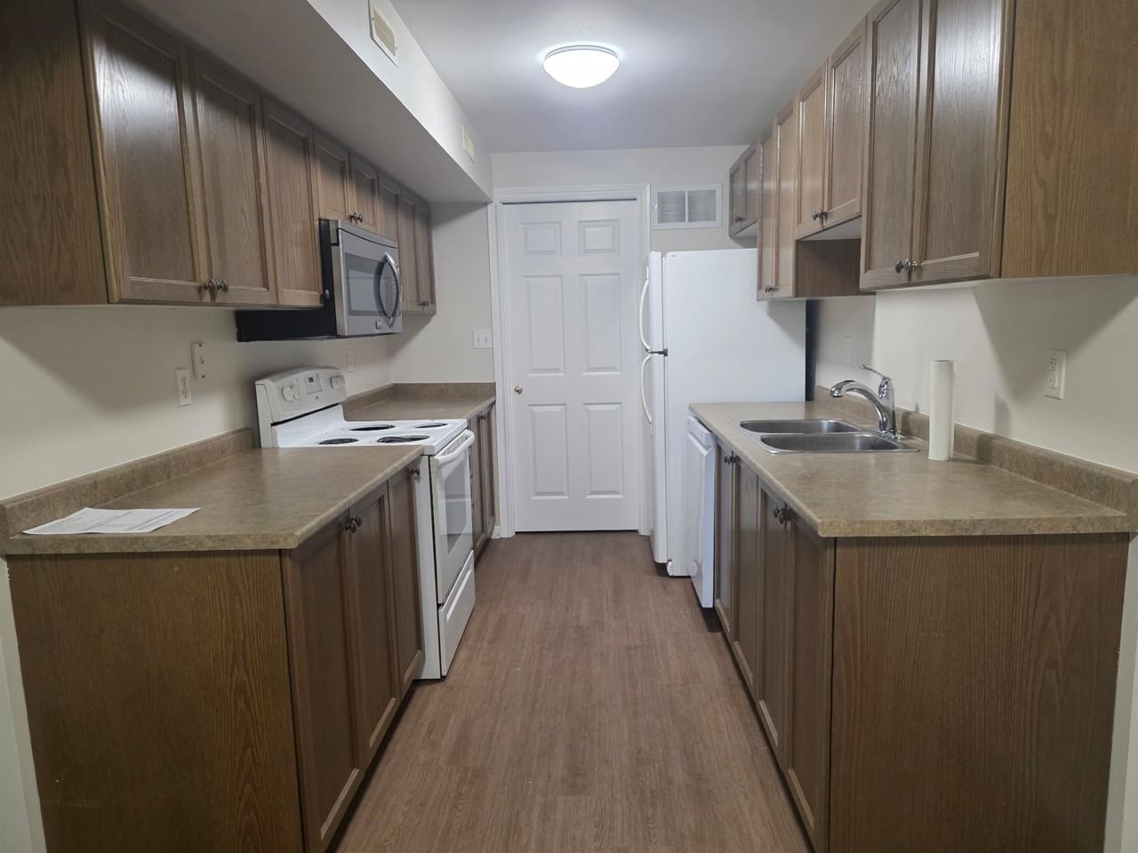 175 Stanley Street - Photo 2 of 7