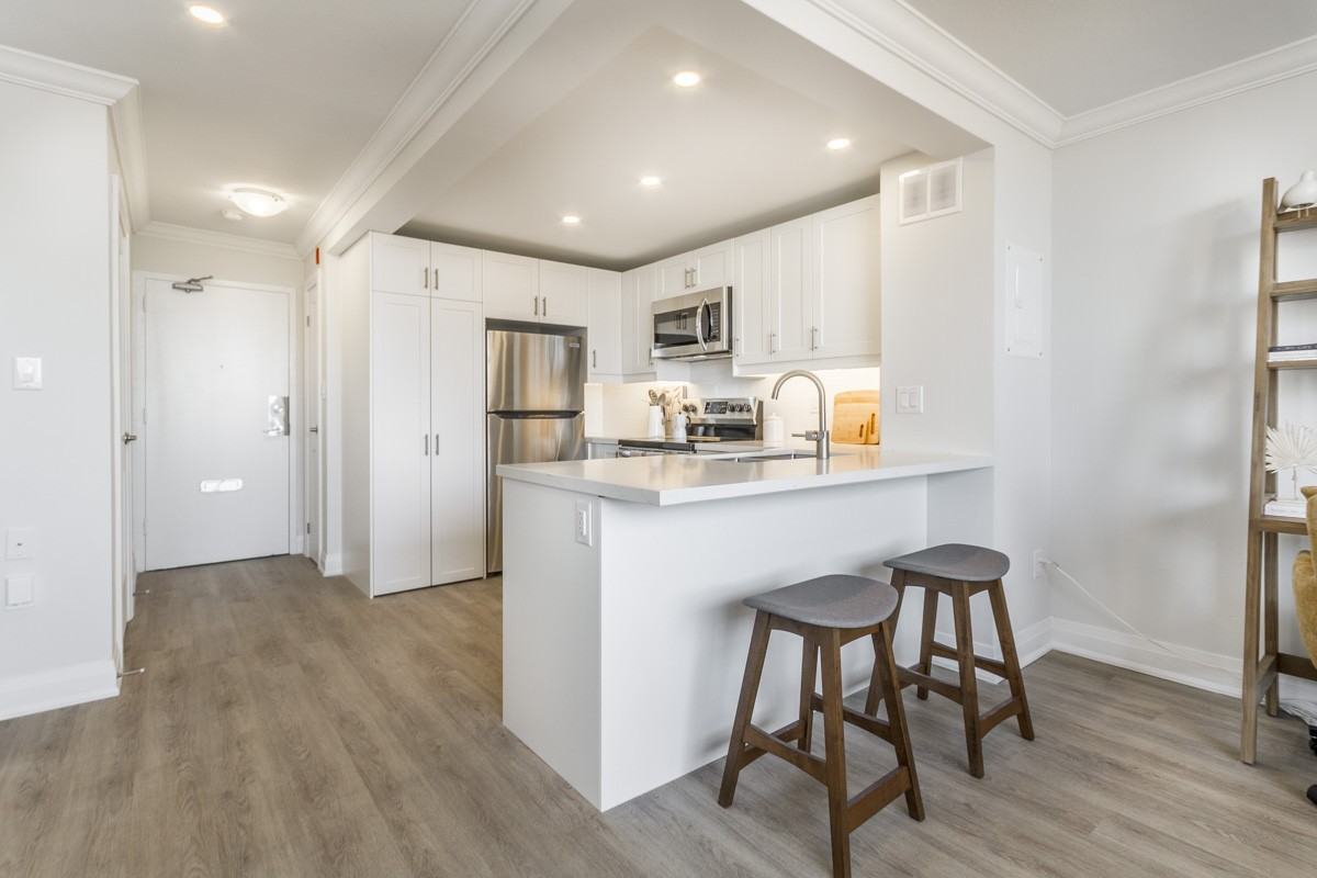 633 Northcliffe Blvd - Photo 5 of 13