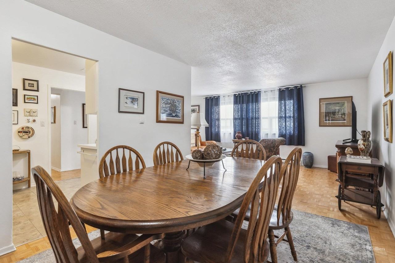 49 Wellington Street - Photo 6 of 9