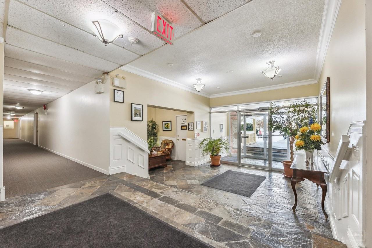 49 Wellington Street - Photo 7 of 9