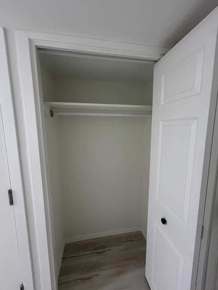 5612 140A Ave NW BSMT Edmonton, AB - Photo 6 of 29