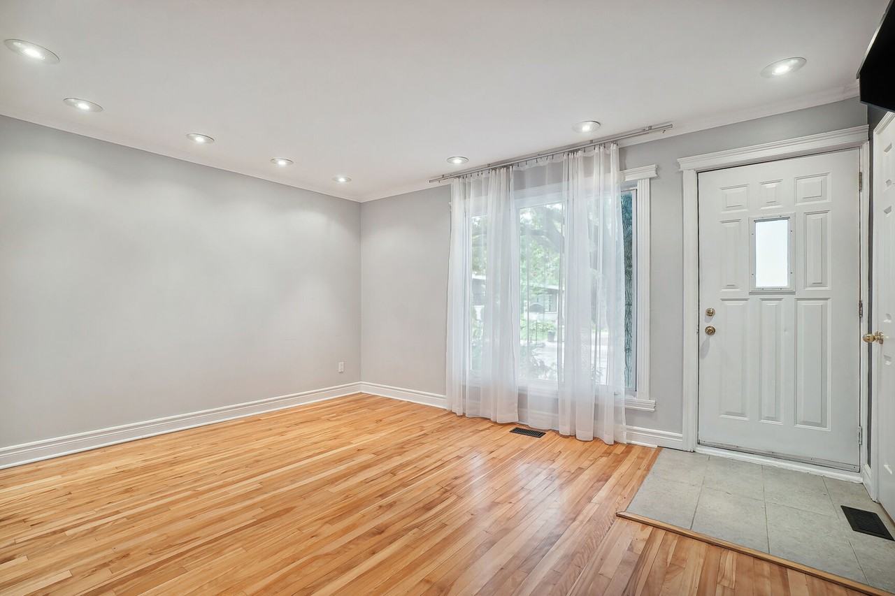 9225 Av. Vincent-Quiblier - Photo 2 of 16