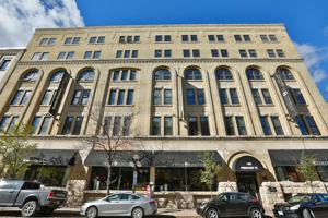 featured image of 100 Princess St