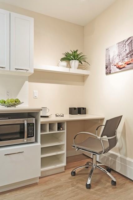 253 Edison Ave - Photo 3 of 6