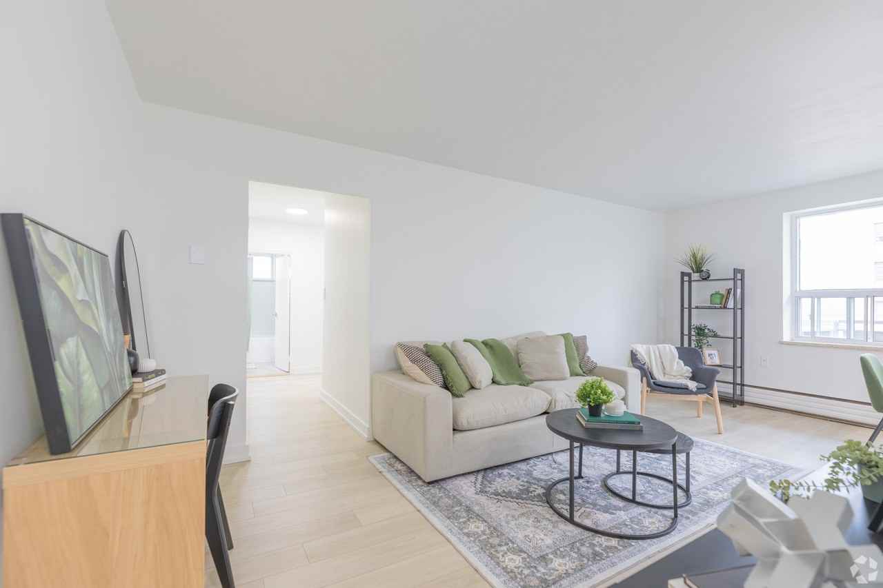 1170 Fennel Avenue East - Photo 3 of 13