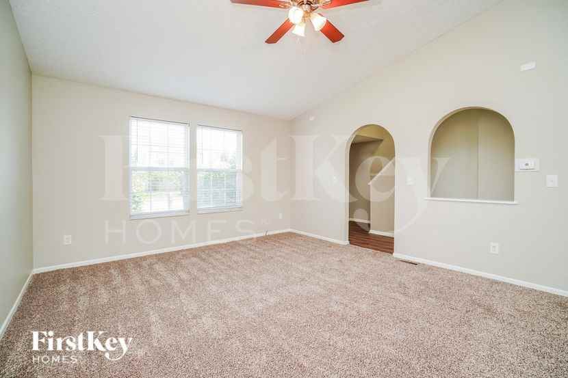 1829 Westbrook Village Dr - Photo 2 of 15