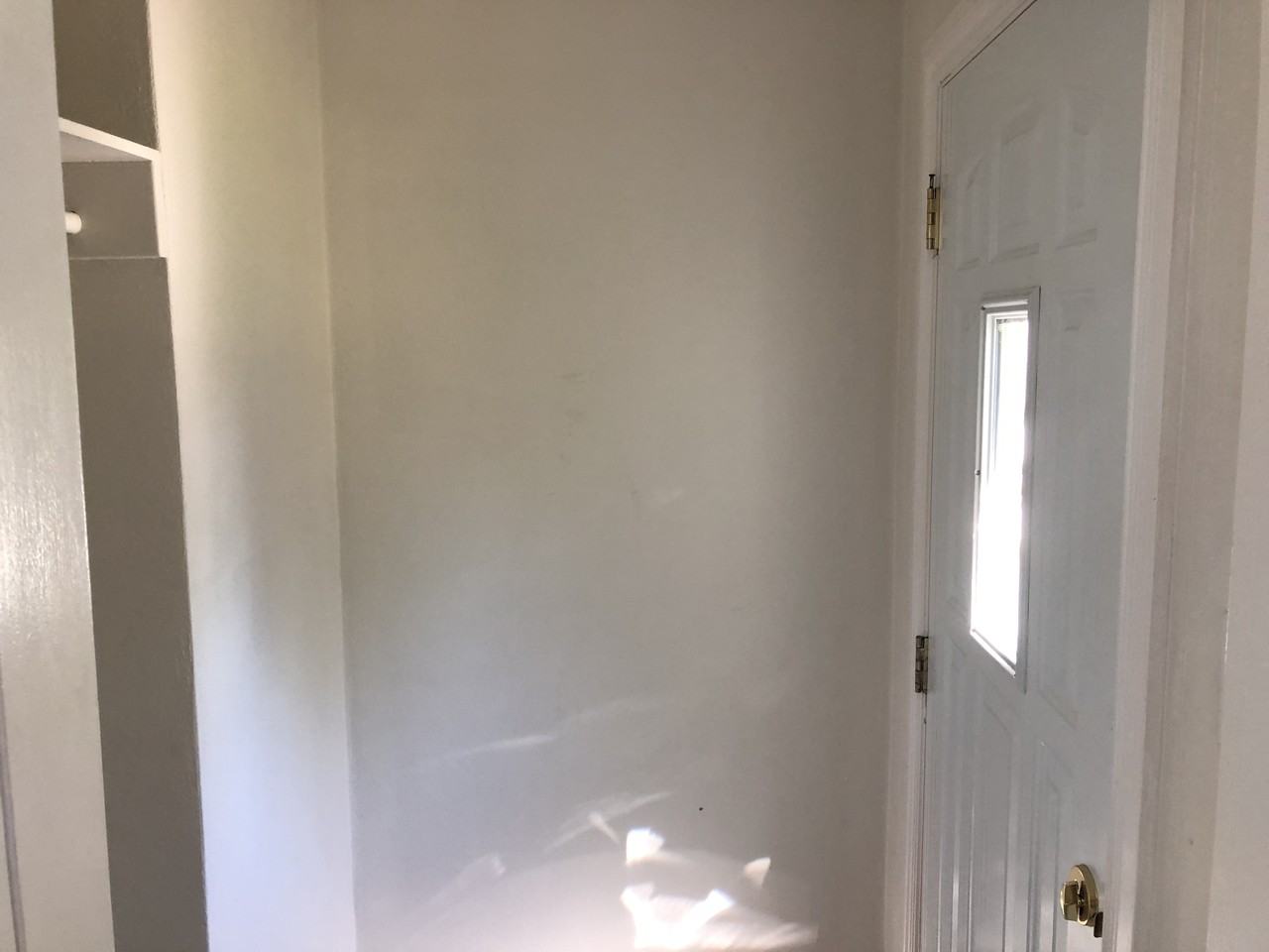 9206 90 Street - Photo 2 of 31