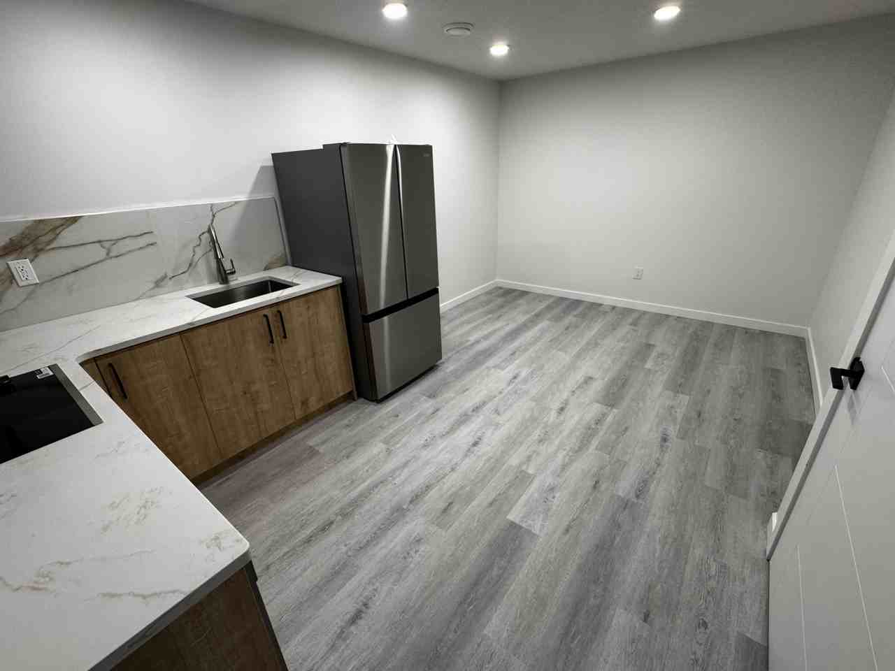 8015 83 St NW Basement Suite - Photo 5 of 13