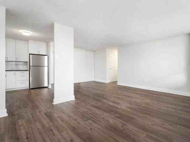 7 Albert Street - Photo 5 of 28