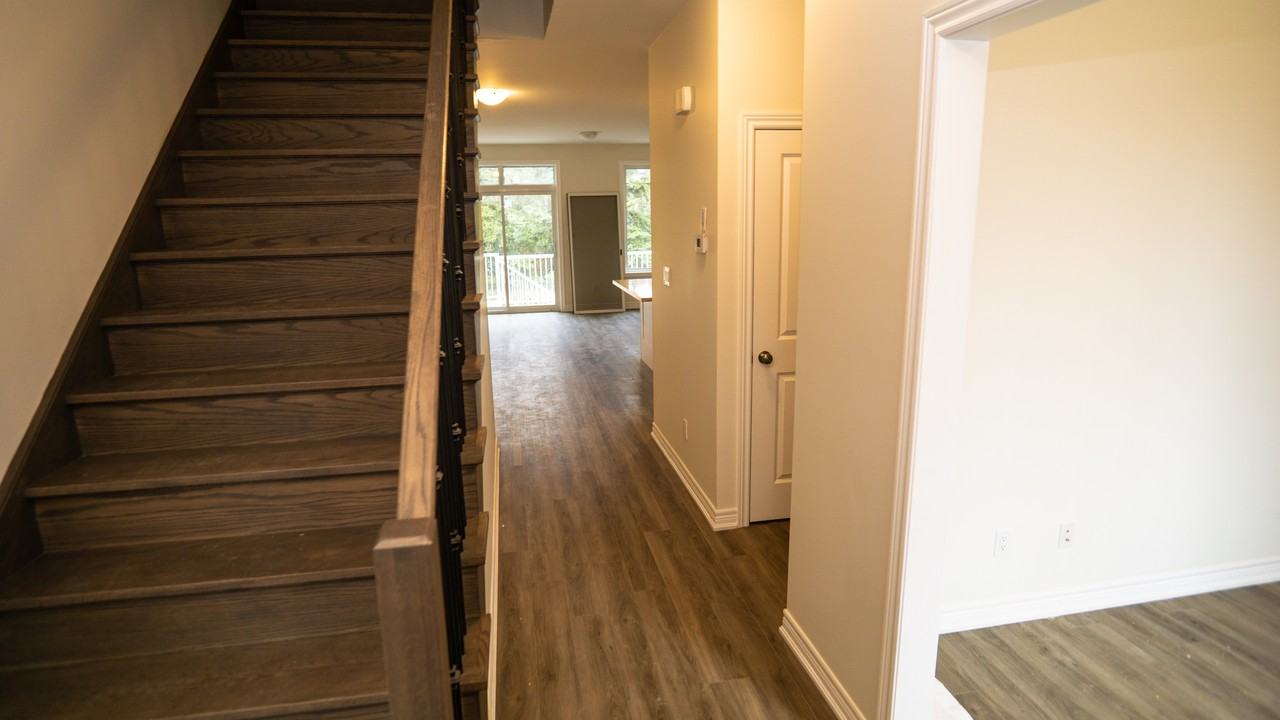 4 Shamrock Common - Photo 2 of 18