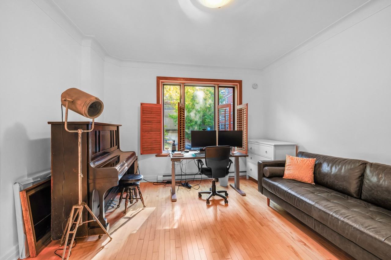 939 av. Rockland - Photo 6 of 25