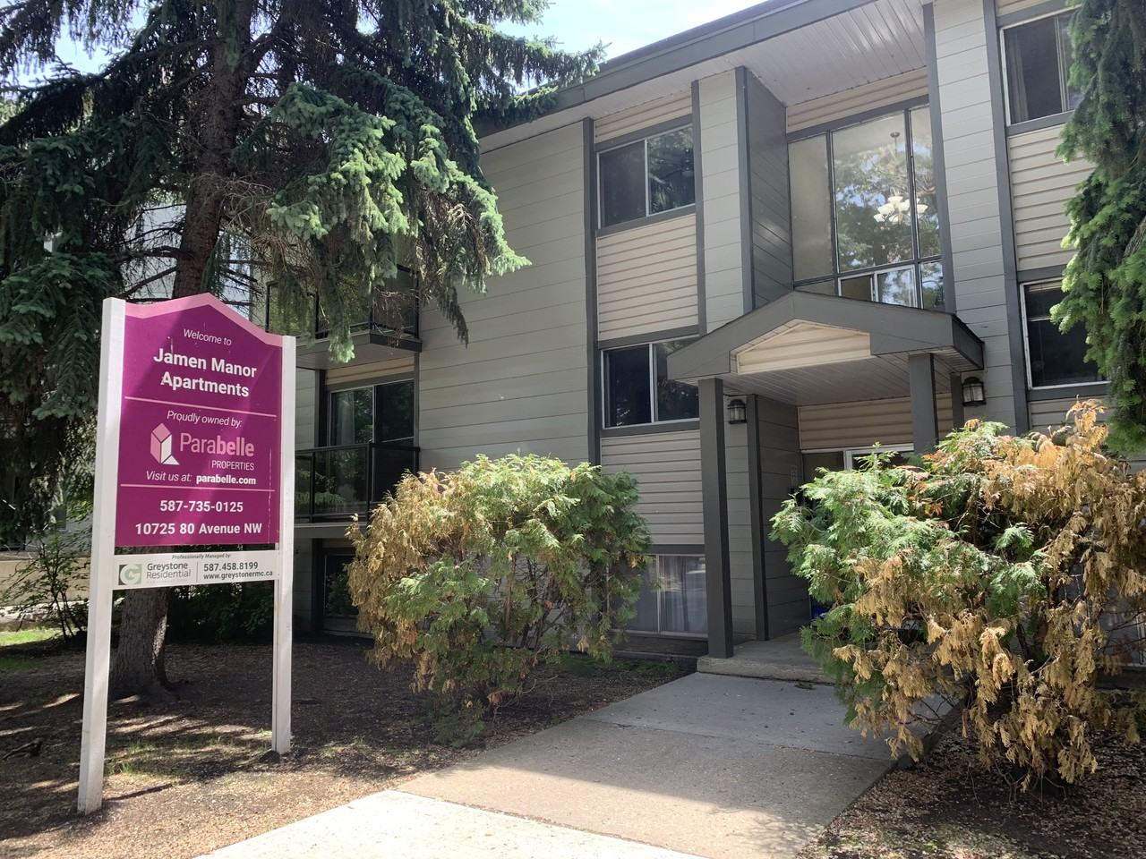 Jamen Manor - Photo 3 of 14