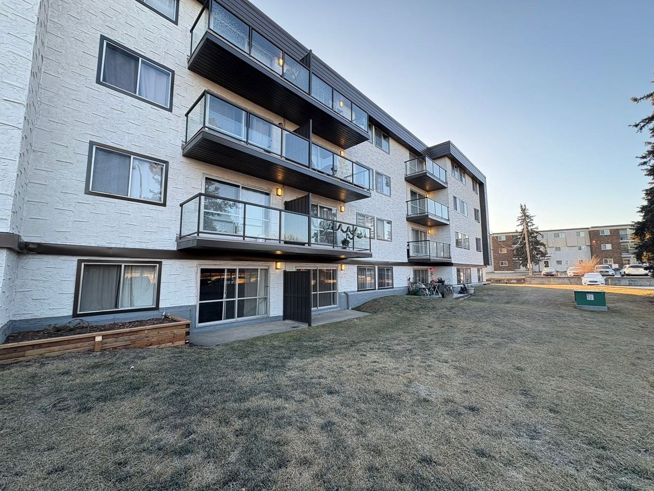 Southbury House - Photo 7 of 14