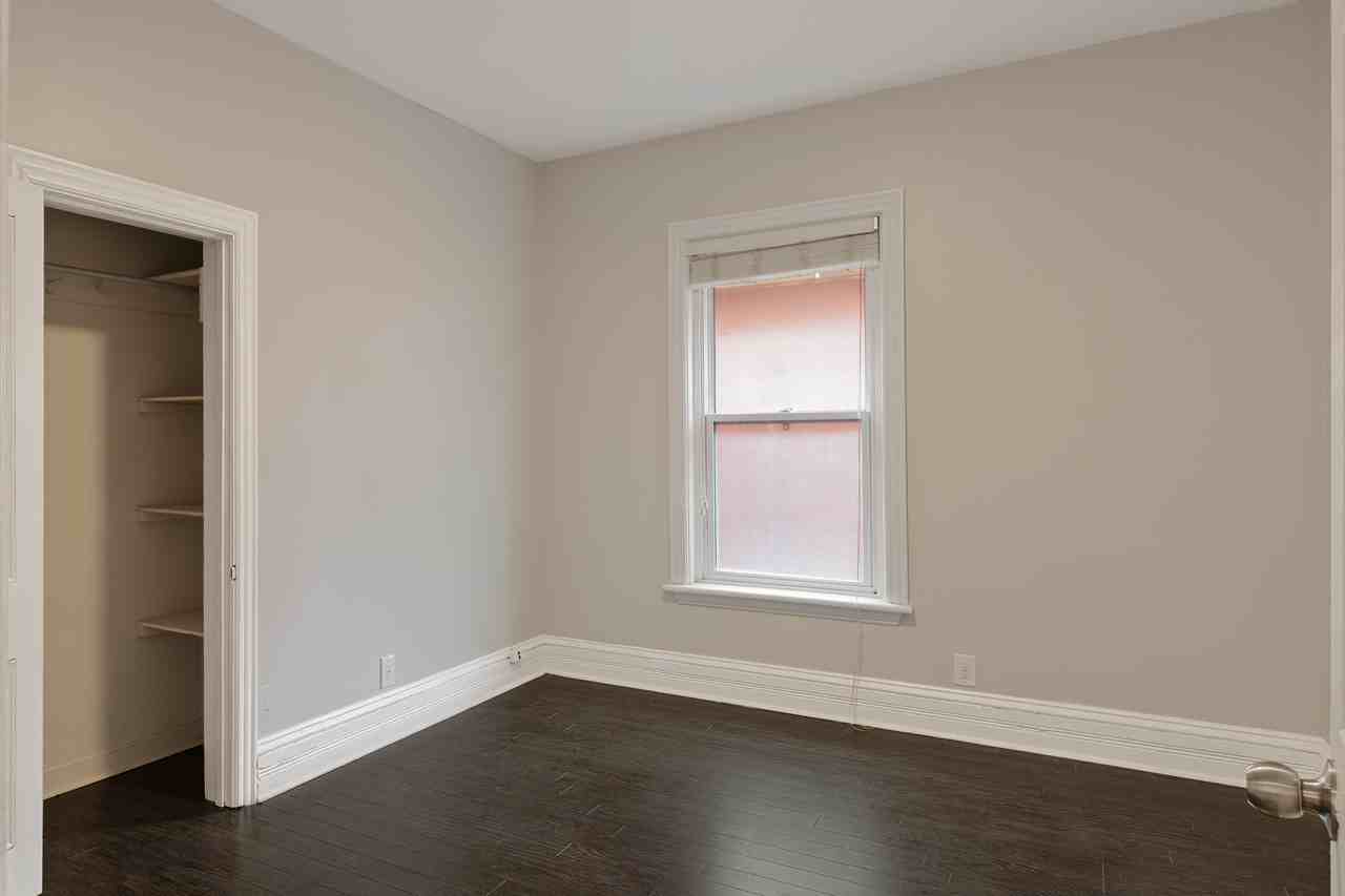 665 Gilmour Street - 1 - Photo 6 of 12