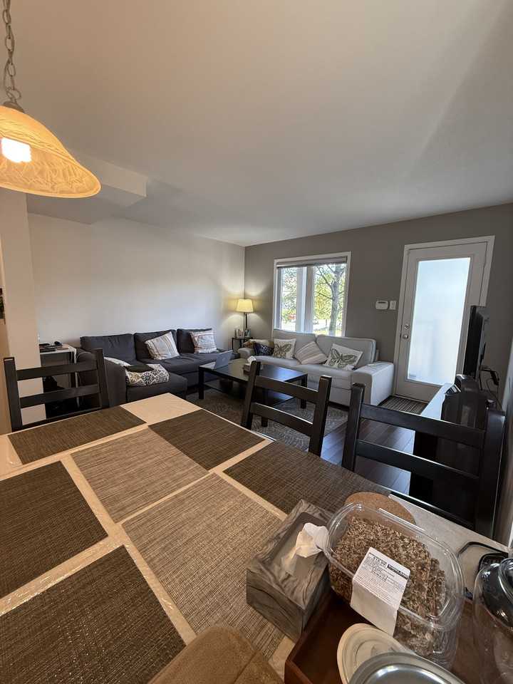 3389 Cambrian - Unit 1 - Photo 3 of 13