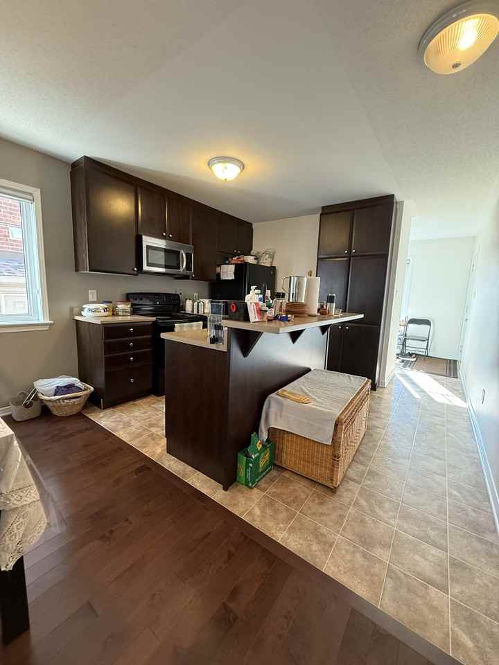 3389 Cambrian - Unit 1 - Photo 4 of 13