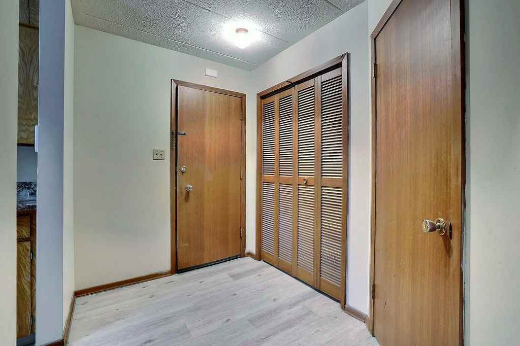 2270 Cornwall St. - Photo 7 of 10