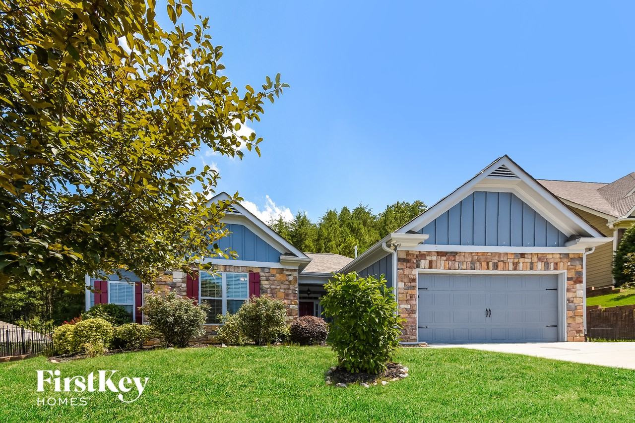 12 Everest Dr Se - Photo 2 of 15