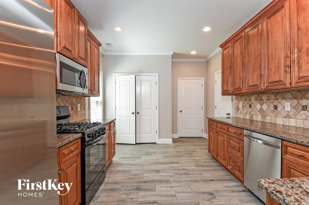 12 Everest Dr Se - Photo 6 of 15