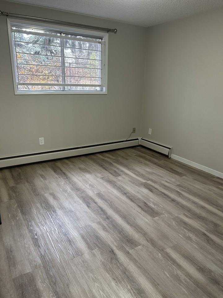 Charles Place - Photo 5 of 6