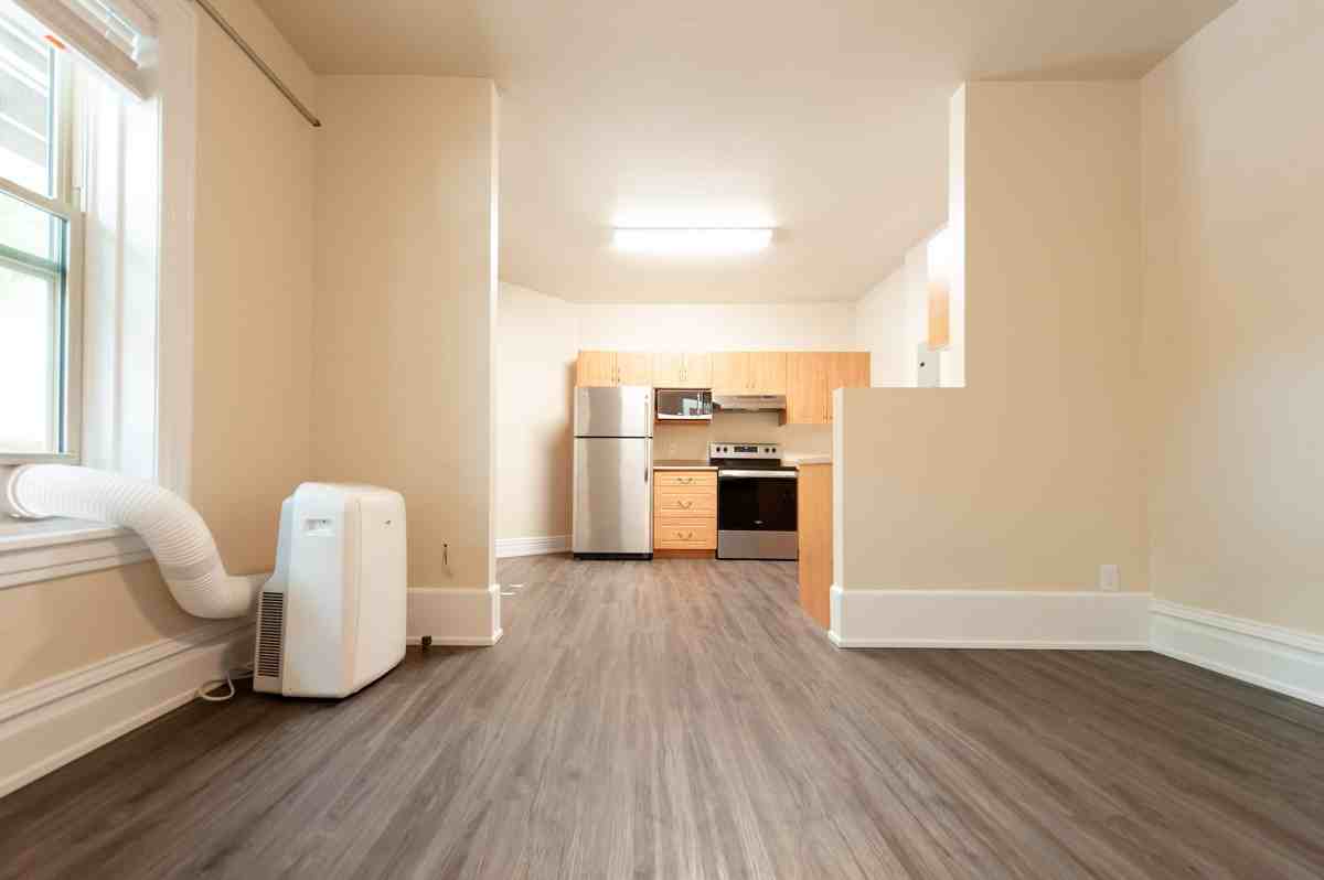 117 Bryce Street - Photo 4 of 12