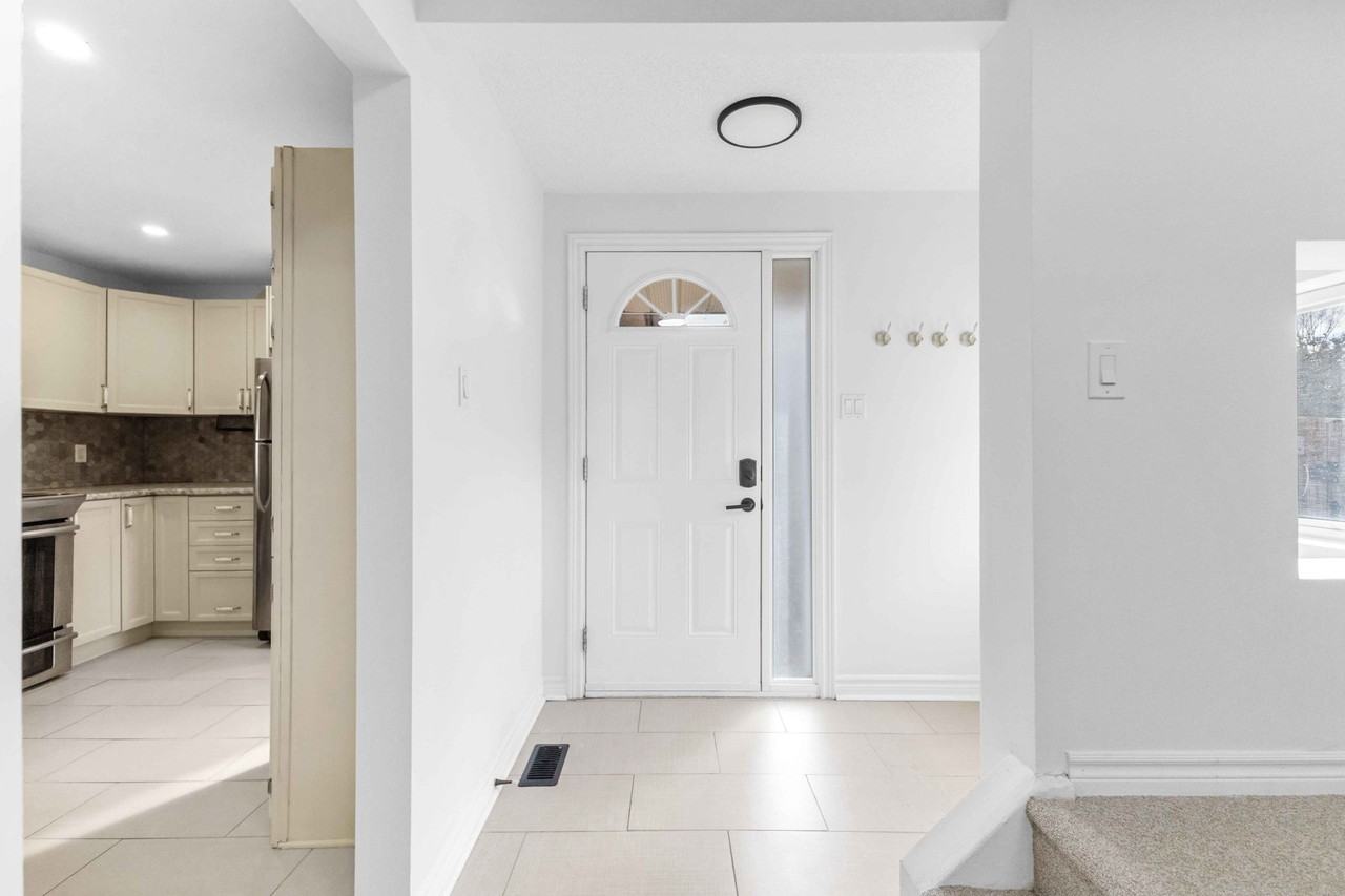 1 Berkshire Way - Photo 2 of 30