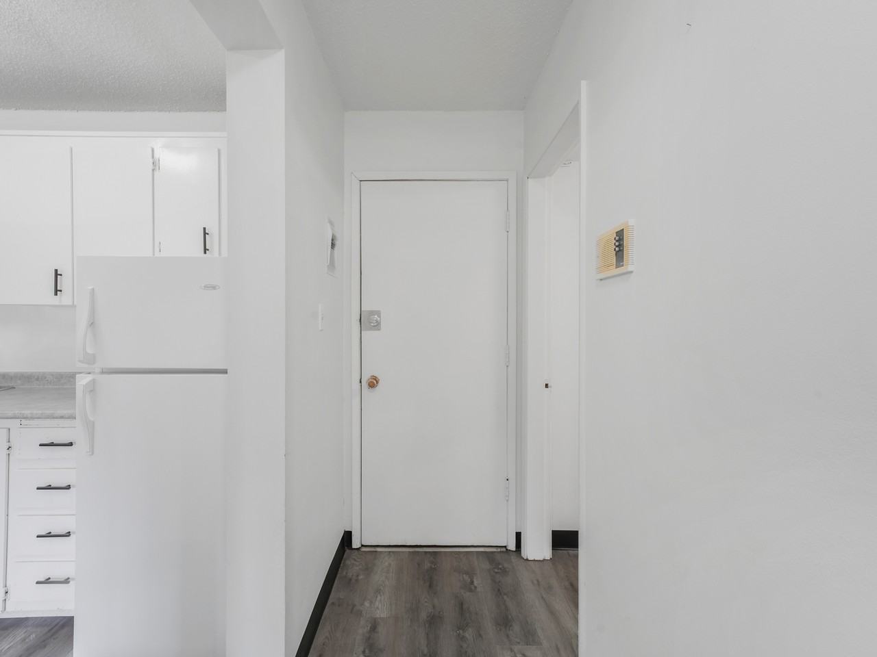 Michelle Manor 9625-156 St - Photo 3 of 20