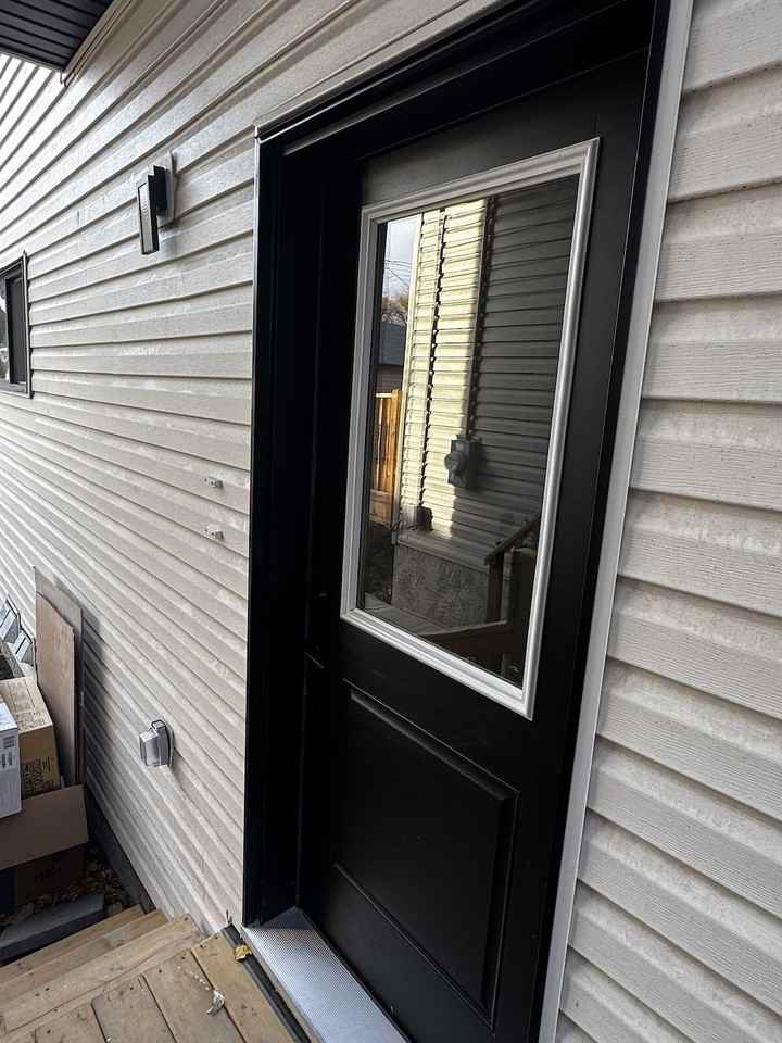 8017 83 Street Northwest, Down, Edmonton, Alberta, Canada, T6C 0W1 - Photo 2 of 14