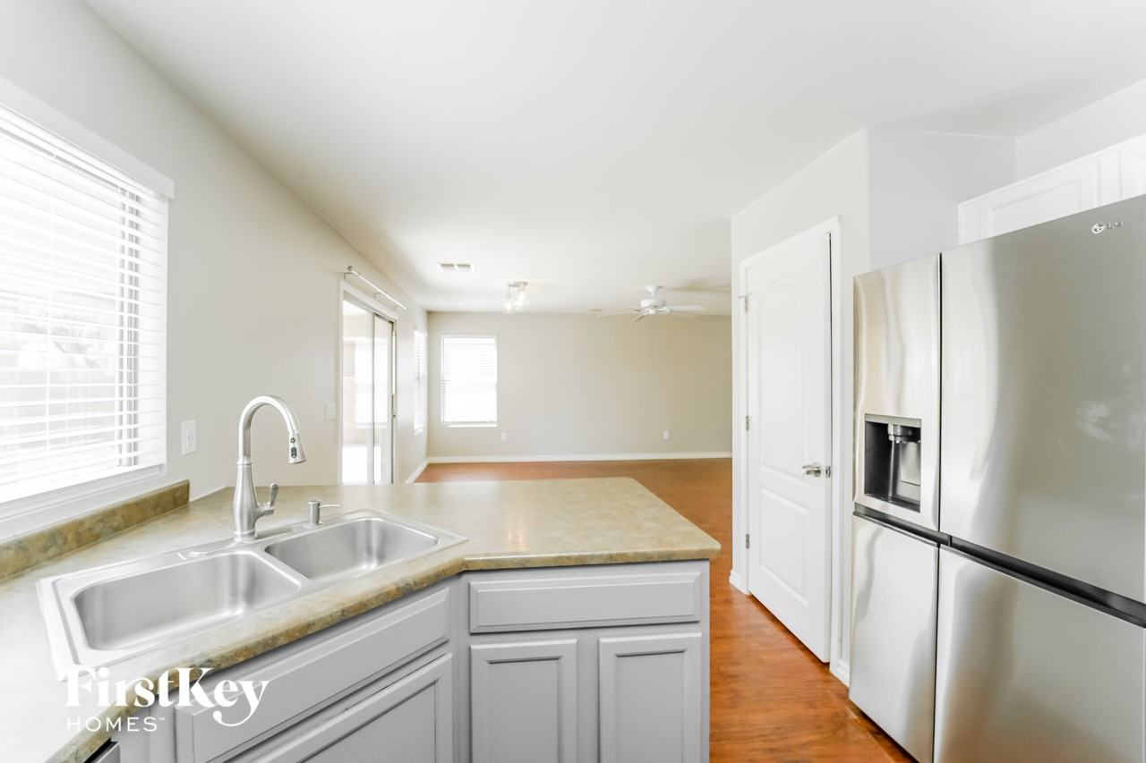 12956 N Steamboat Dr - Photo 5 of 15