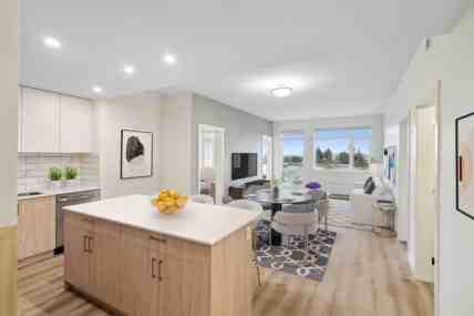 West Wave Apartments - Photo 5 of 46