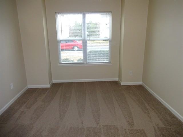3029 Meadow Point Dr - Photo 2 of 13