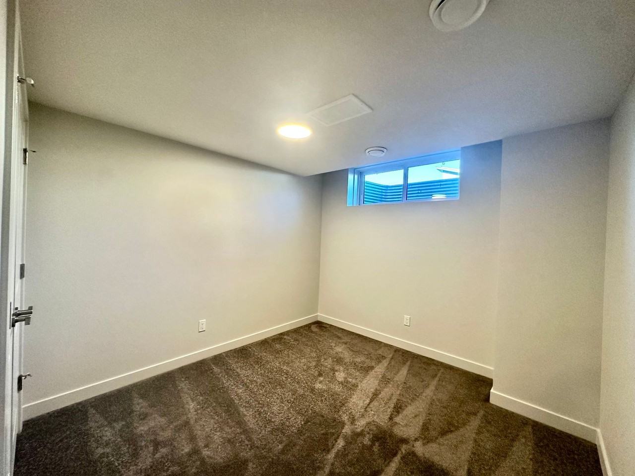 4681 177 Avenue NW - Photo 2 of 6