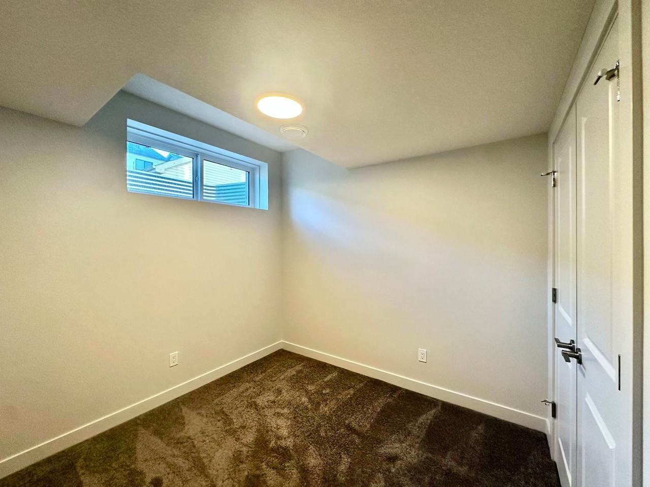 4681 177 Avenue NW - Photo 3 of 6