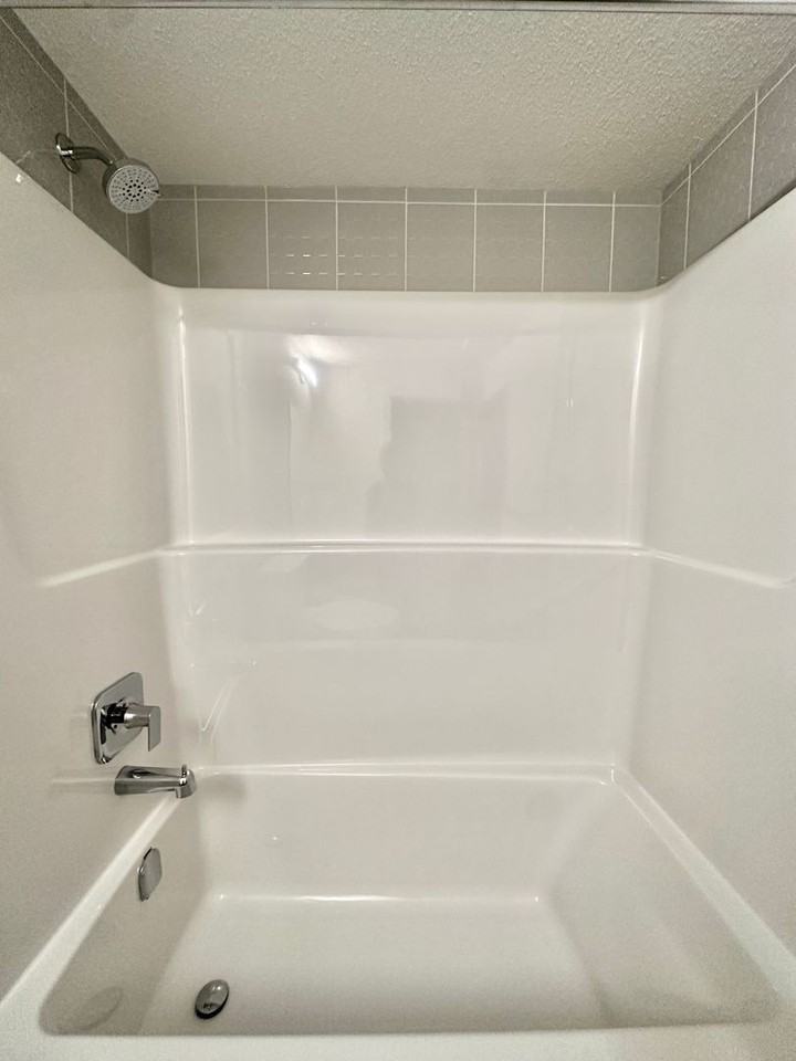 4681 177 Avenue NW - Photo 5 of 6