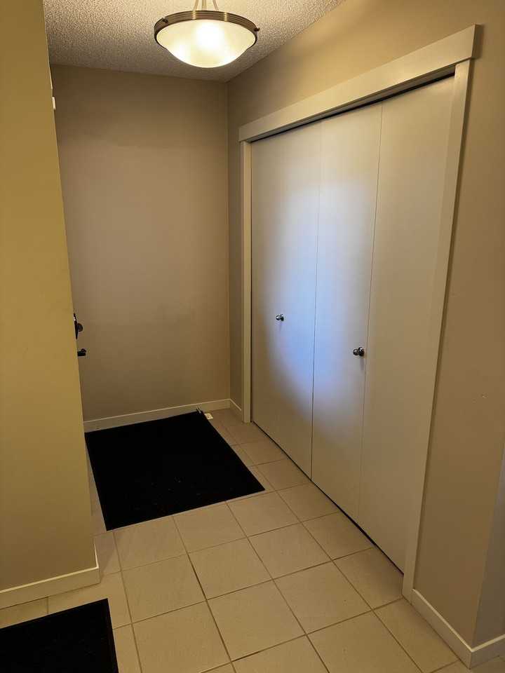 181 Santana Crescent, Fort Saskatchewan, Alberta, Canada, T8L 0T4 - Photo 3 of 20