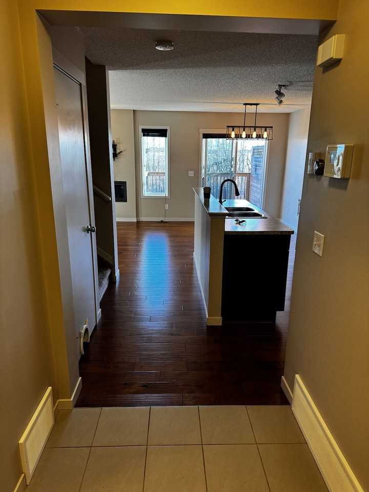 181 Santana Crescent, Fort Saskatchewan, Alberta, Canada, T8L 0T4 - Photo 5 of 20