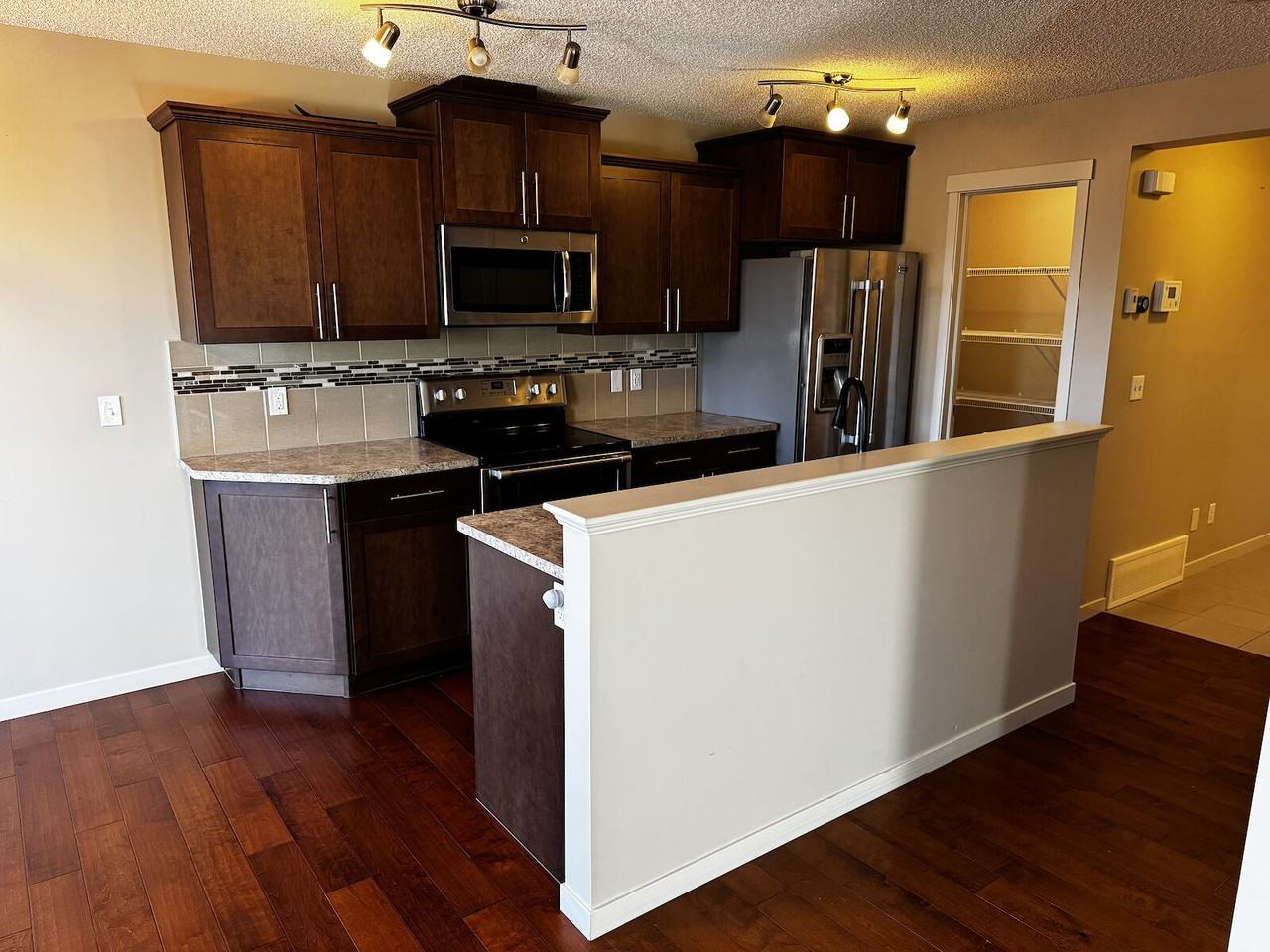 181 Santana Crescent, Fort Saskatchewan, Alberta, Canada, T8L 0T4 - Photo 6 of 20